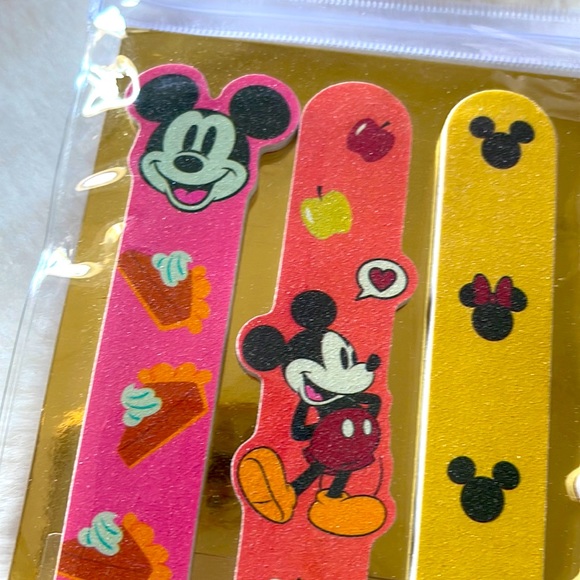 NWT/ the Crème Shop set of 5 MICKEY & MINNIE MOUSE double sided nail files - Picture 4 of 6